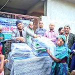 তিস্তা চরাঞ্চল ও নিজ এলাকায় শতাধিক শীতার্ত মানুষের মাঝে শীতবস্ত্র বিতরণ