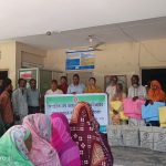 কাউনিয়ায় তিস্তার ভাঙন এলাকা পরিদর্শনে ইউএনও, শতাধিক ক্ষতিগ্রস্ত পরিবার পেল শুকনা খাবার